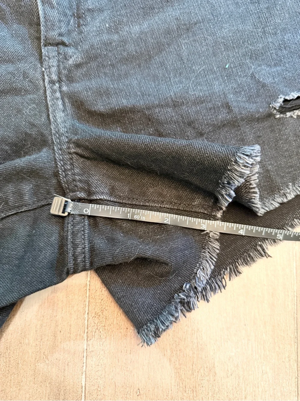 Aerie Daydream Distressed Black Denim Shorts‎ Size Small NWT